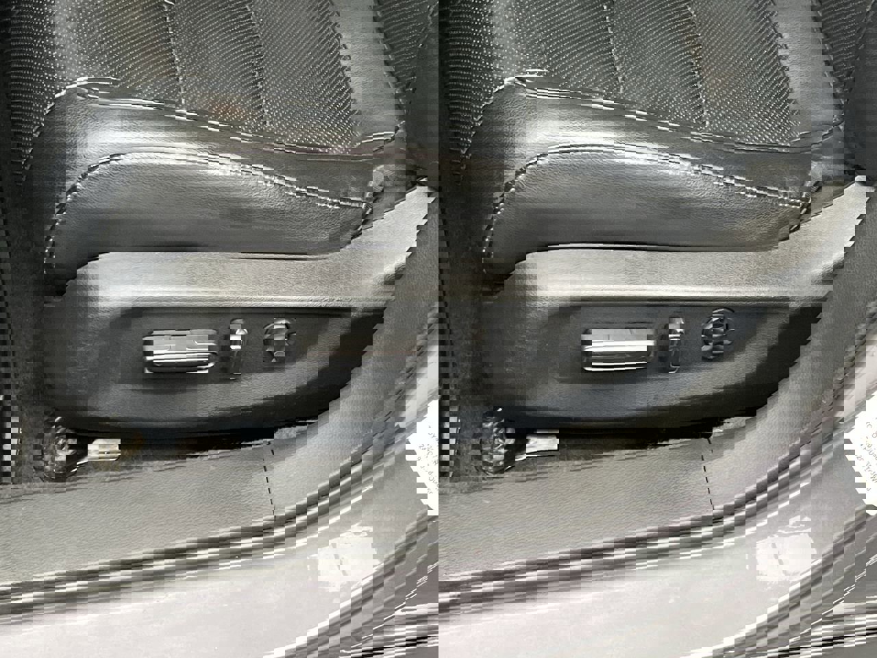 Used 2018 Honda Accord Touring image 11