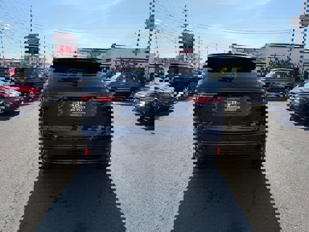 Used 2022 Jaguar F-PACE S image 7