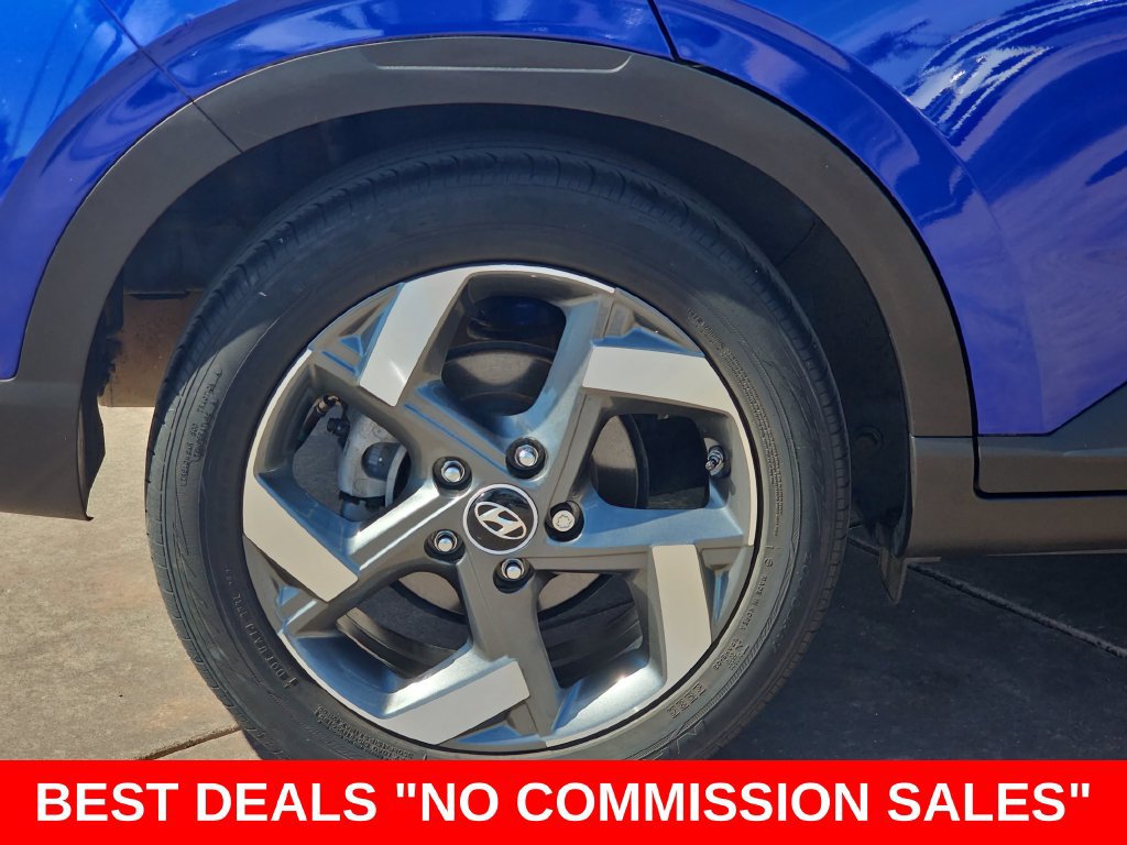 Used 2022 Hyundai Venue Limited FWD image 37