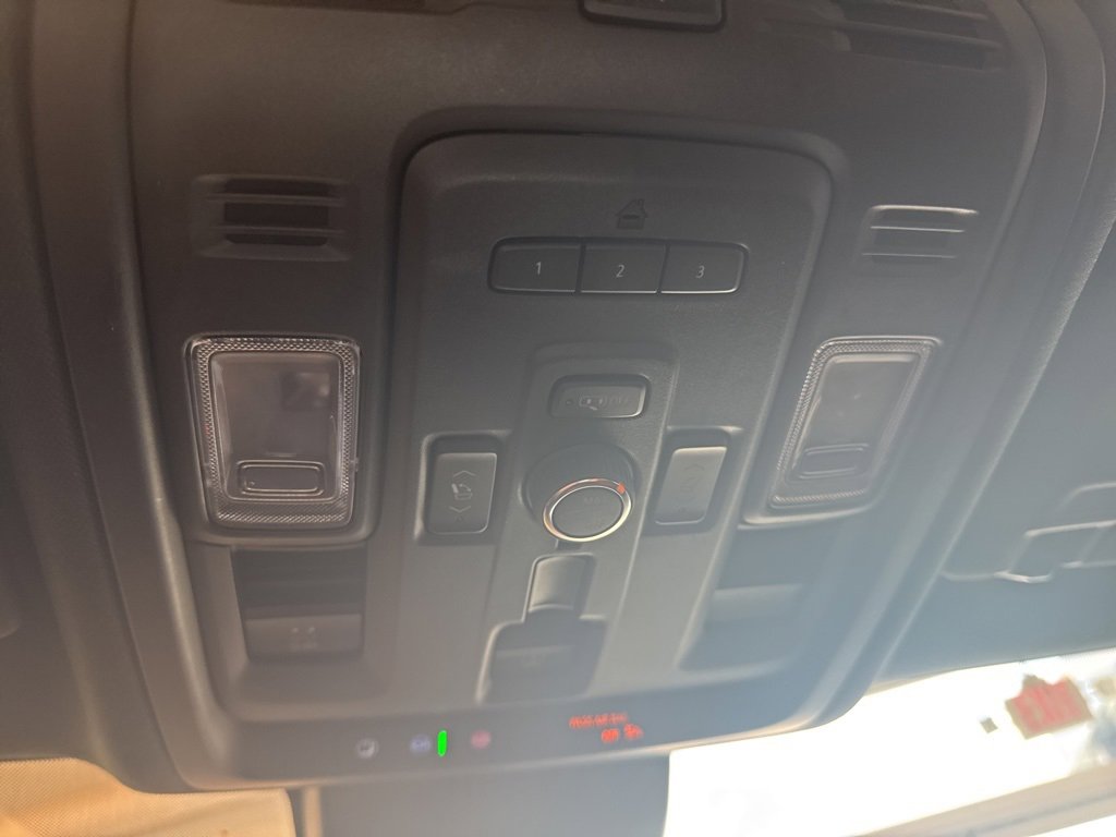 Used 2023 GMC Yukon Denali Ultimate image 42