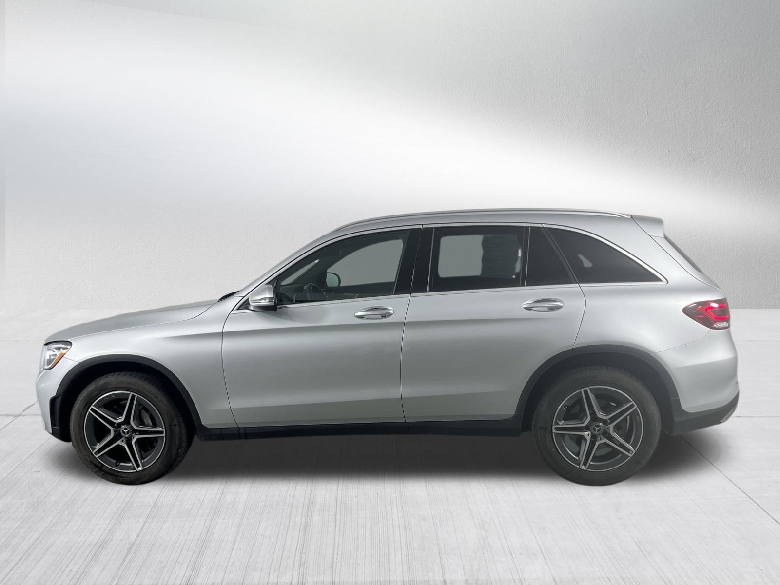 Used 2020 Mercedes-Benz GLC 300 4MATIC image 4