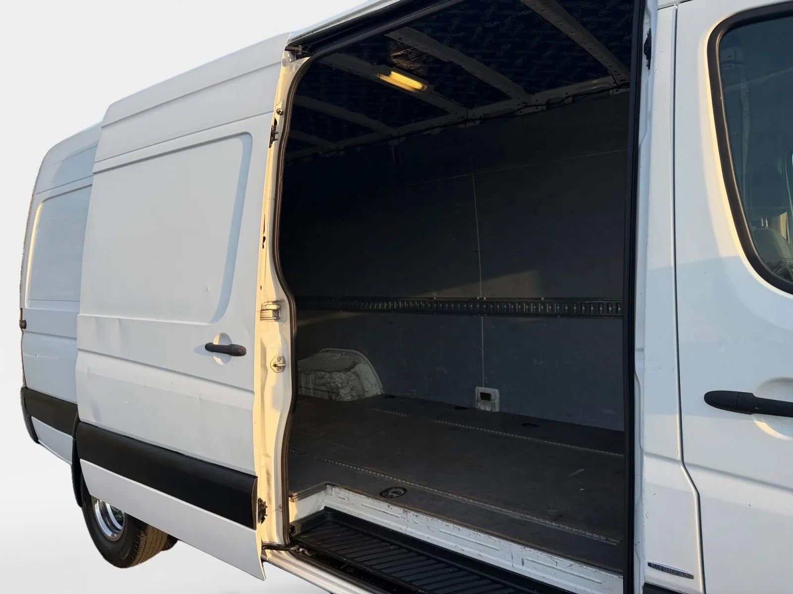 Used 2010 Mercedes-Benz Sprinter 3500 image 9