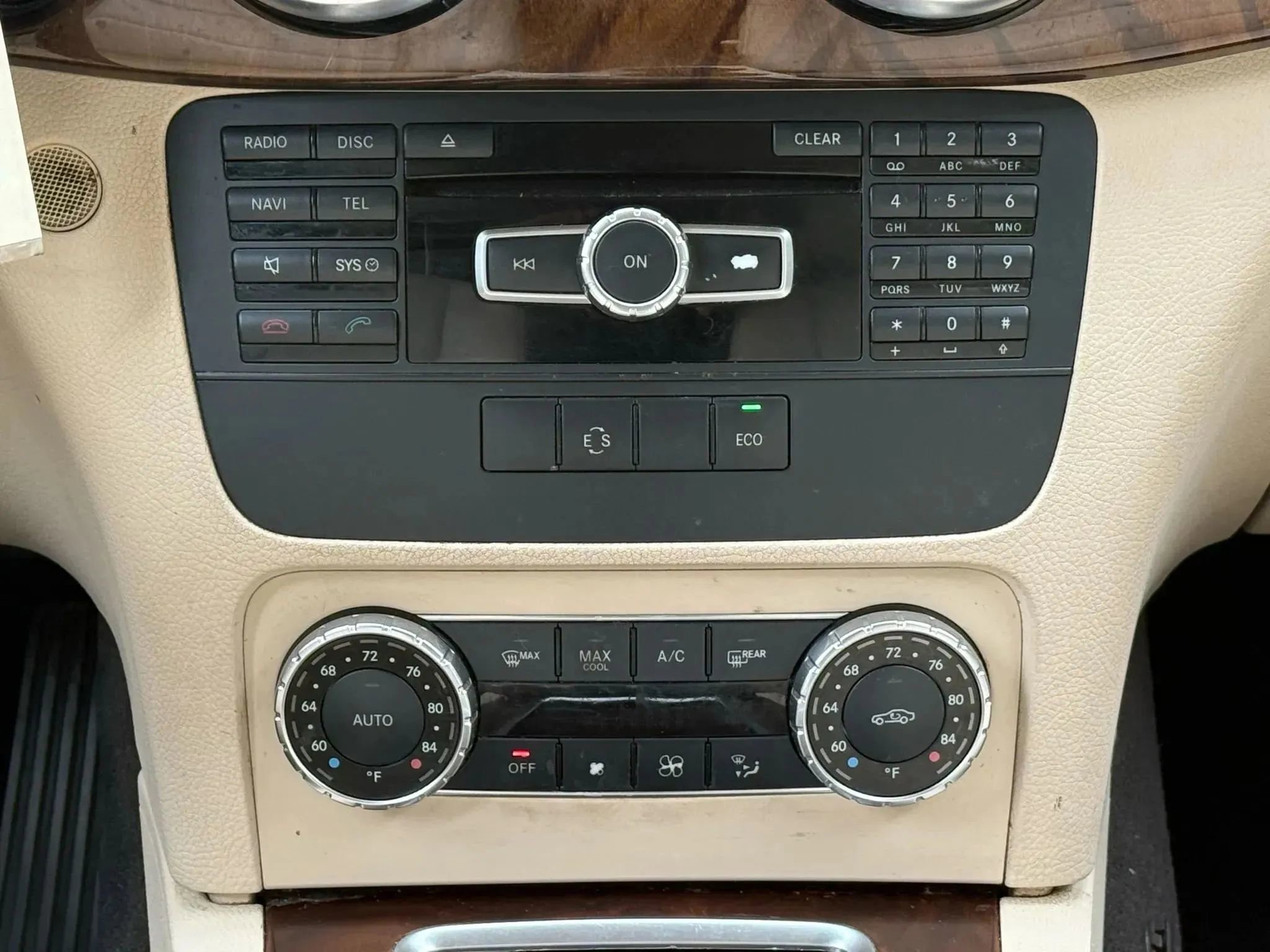 Used 2014 Mercedes-Benz GLK 350 2WD image 26