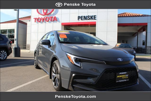 Certified 2026 Toyota Corolla SE FWD image 1