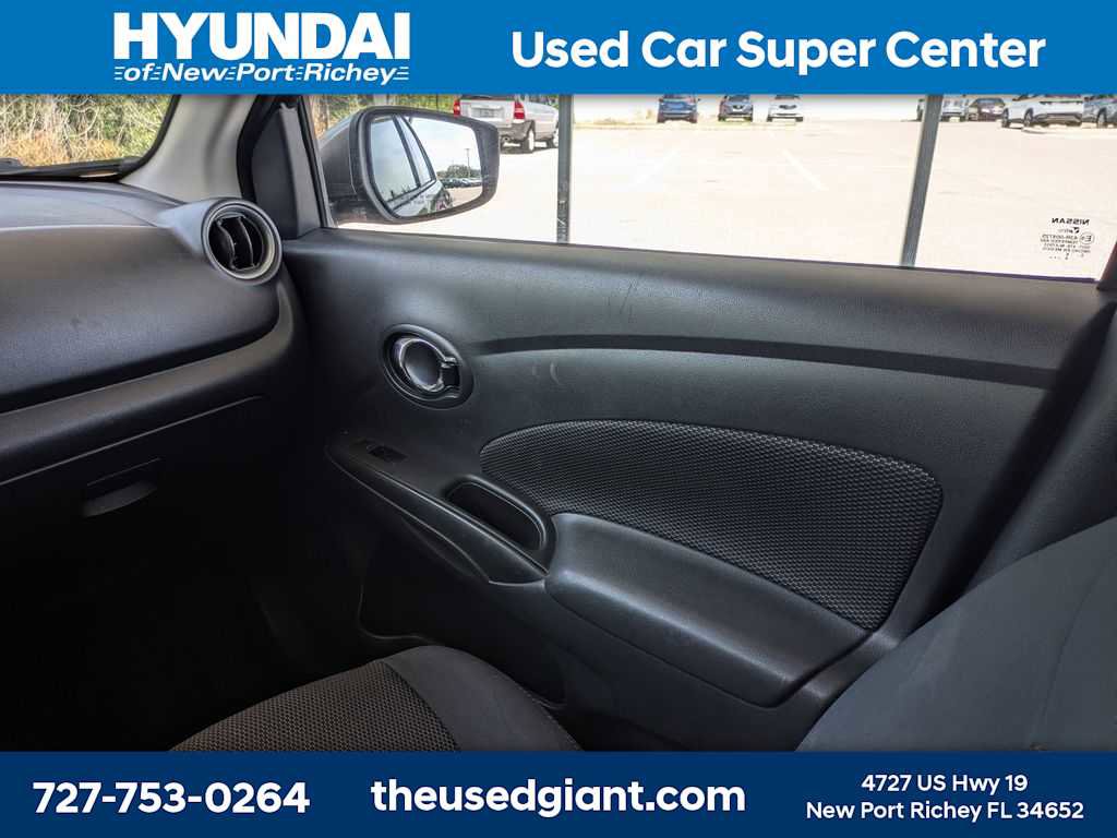 Used 2017 Nissan Versa SV FWD image 17