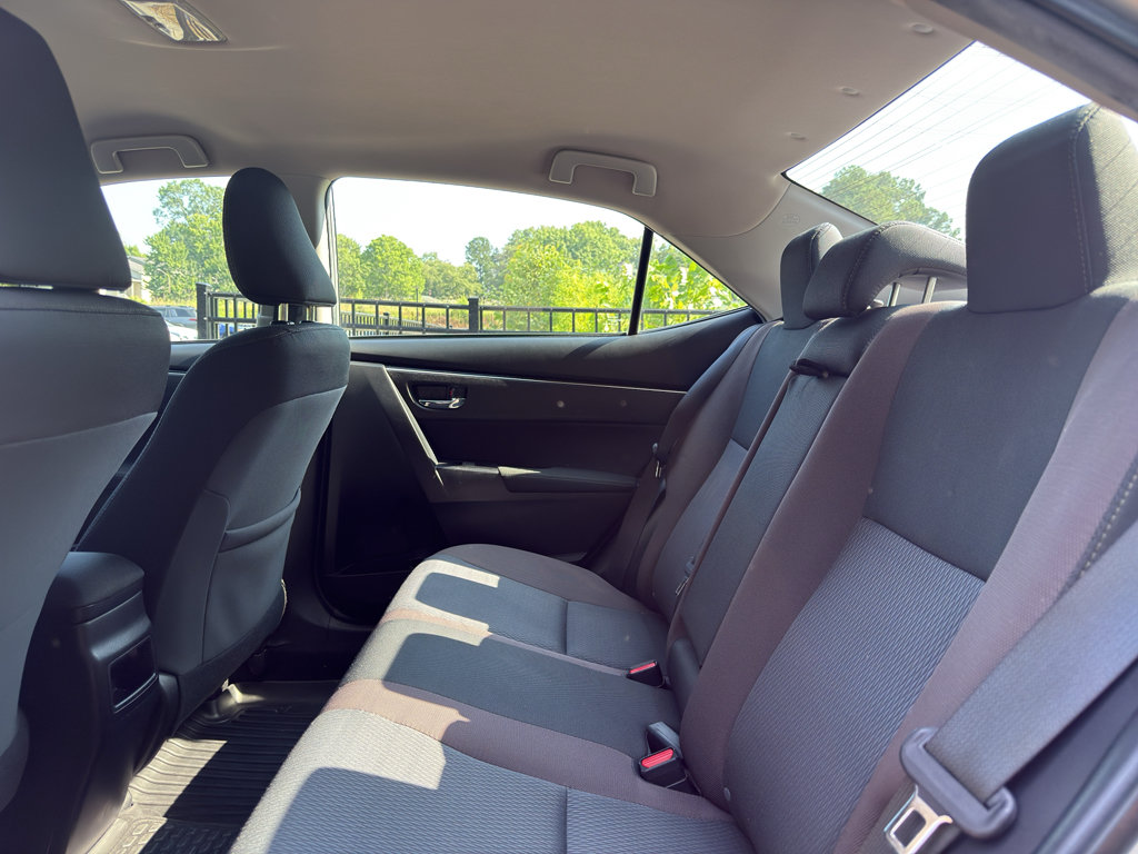 Used 2019 Toyota Corolla LE FWD image 6