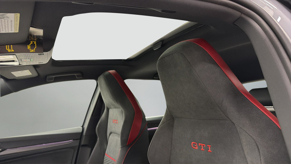 New 2026 Volkswagen GTI SE FWD image 20