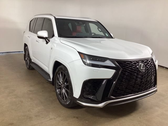 Used 2025 Lexus LX 700h F Sport w/ Accessory Package (Z1) AWD/4WD image 4