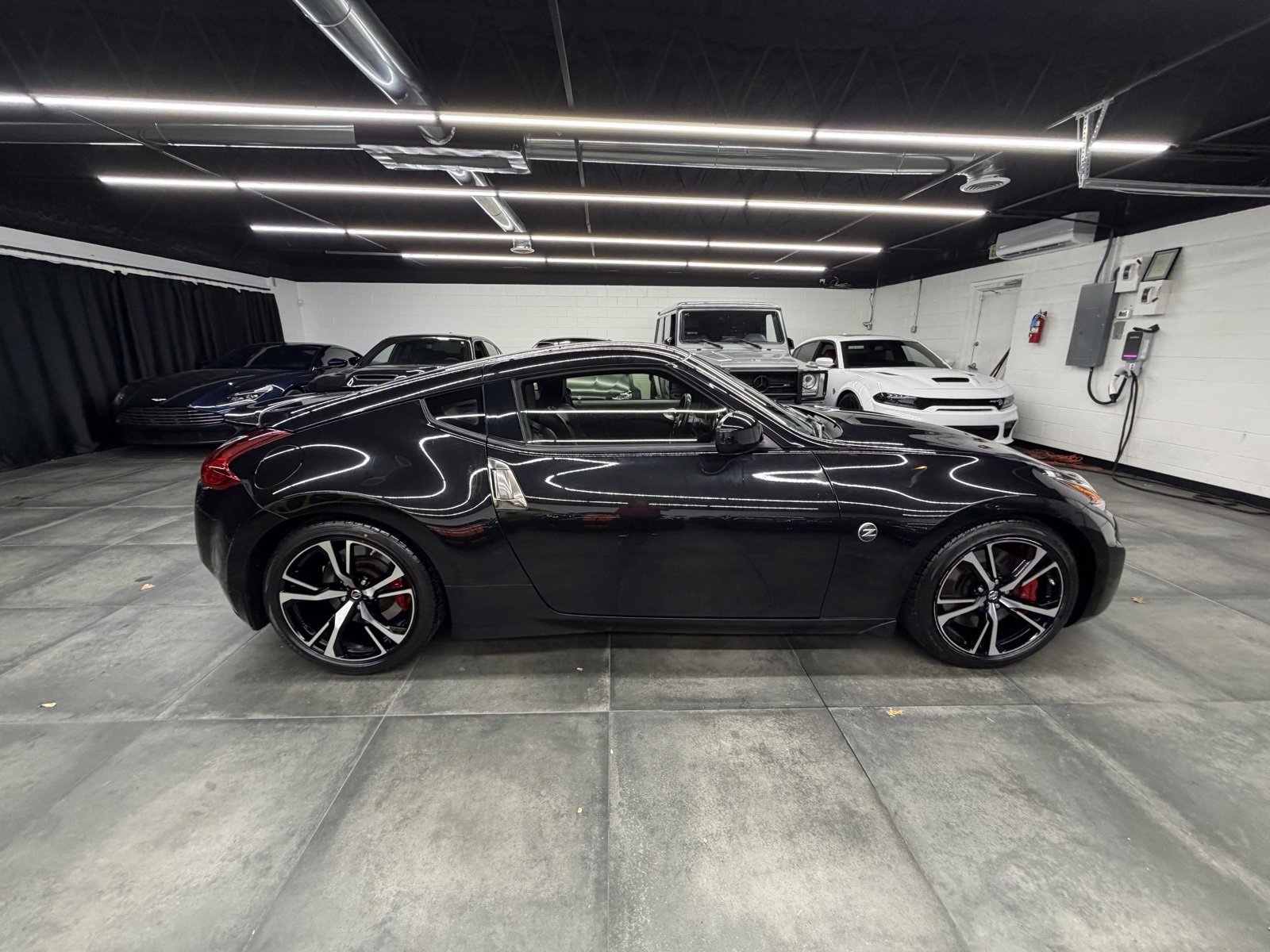 Used 2020 Nissan 370Z Touring Sport image 8