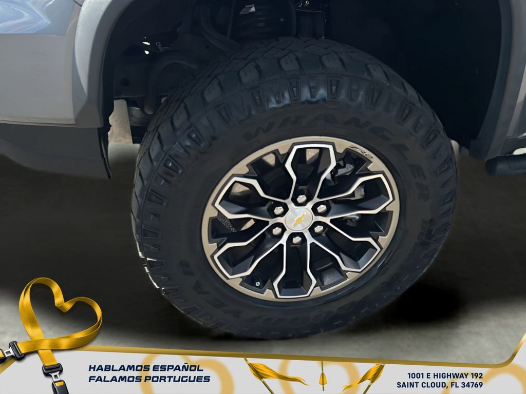 Used 2021 Chevrolet Colorado ZR2 image 10