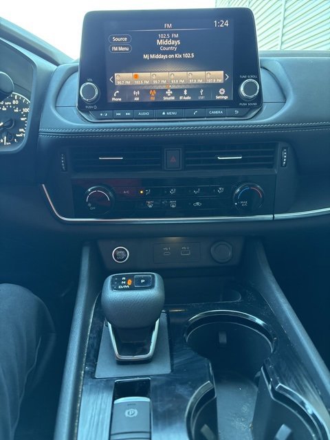 Used 2021 Nissan Rogue S image 9