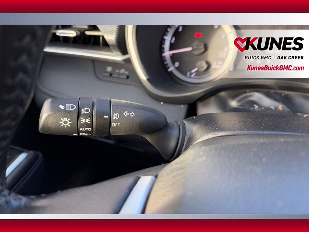 Used 2024 Toyota Highlander XSE image 19