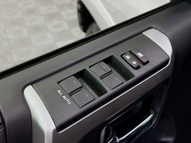 Used 2023 Toyota 4Runner SR5 image 17