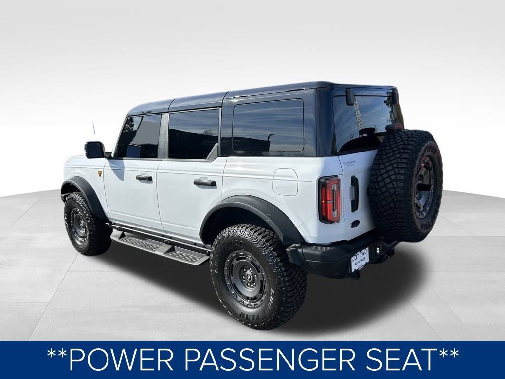 Used 2024 Ford Bronco Badlands image 10