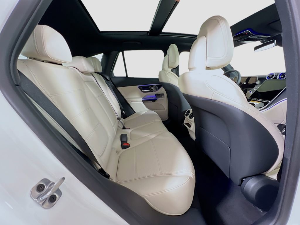 Used 2026 Mercedes-Benz GLC 350e 4MATIC image 30