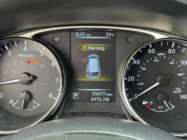 Used 2016 Nissan Rogue SV AWD/4WD image 21