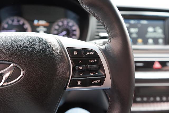 Used 2019 Hyundai Sonata Limited image 11