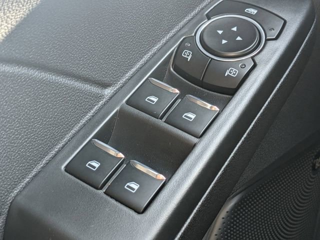 New 2025 Ford Escape SE w/ PHEV Premium Package FWD image 11