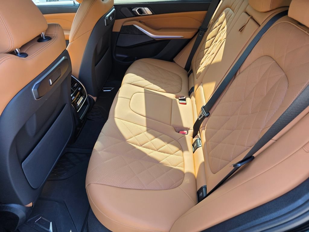 Certified 2025 BMW X5 sDrive40i w/ Premium Package RWD image 13