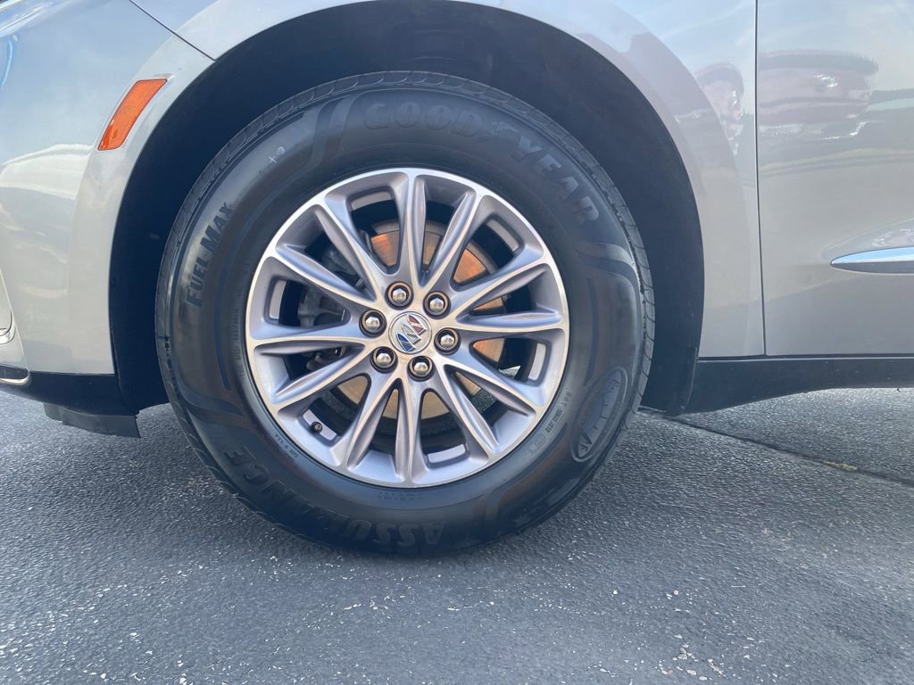 Used 2024 Buick Enclave Premium image 17