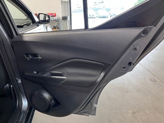 Used 2023 Nissan Kicks SV FWD image 15