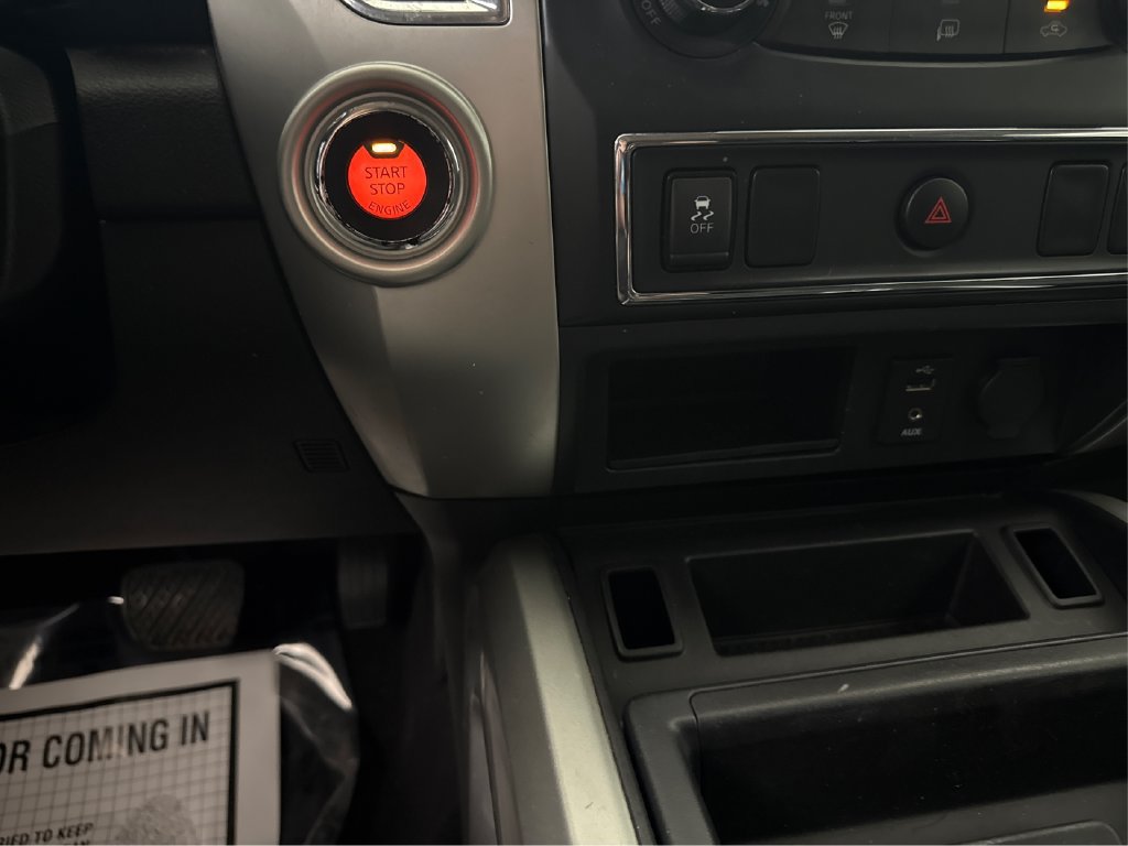 Used 2017 Nissan Titan SV RWD image 37