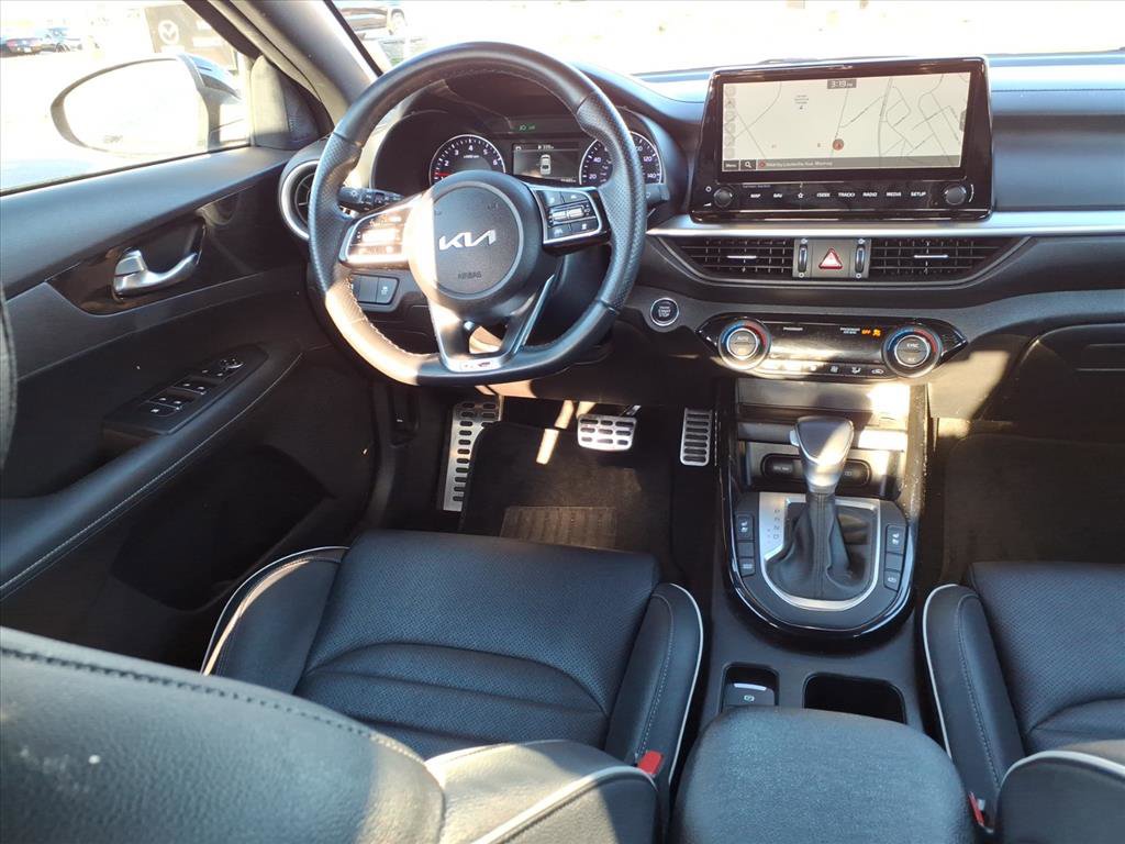 Used 2023 Kia Forte GT-Line w/ GT-Line Premium Package image 4