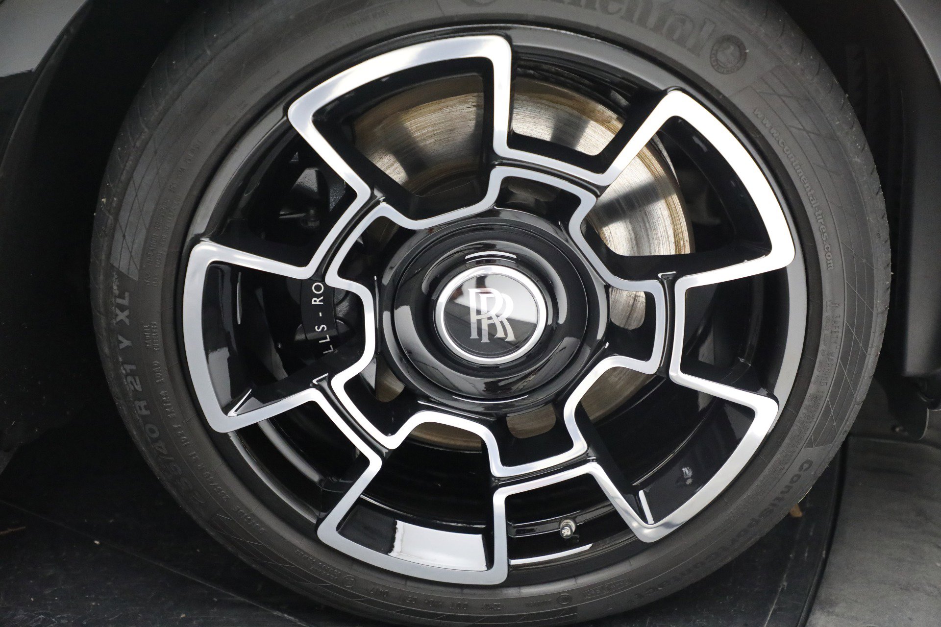 Certified 2018 Rolls-Royce Dawn image 45