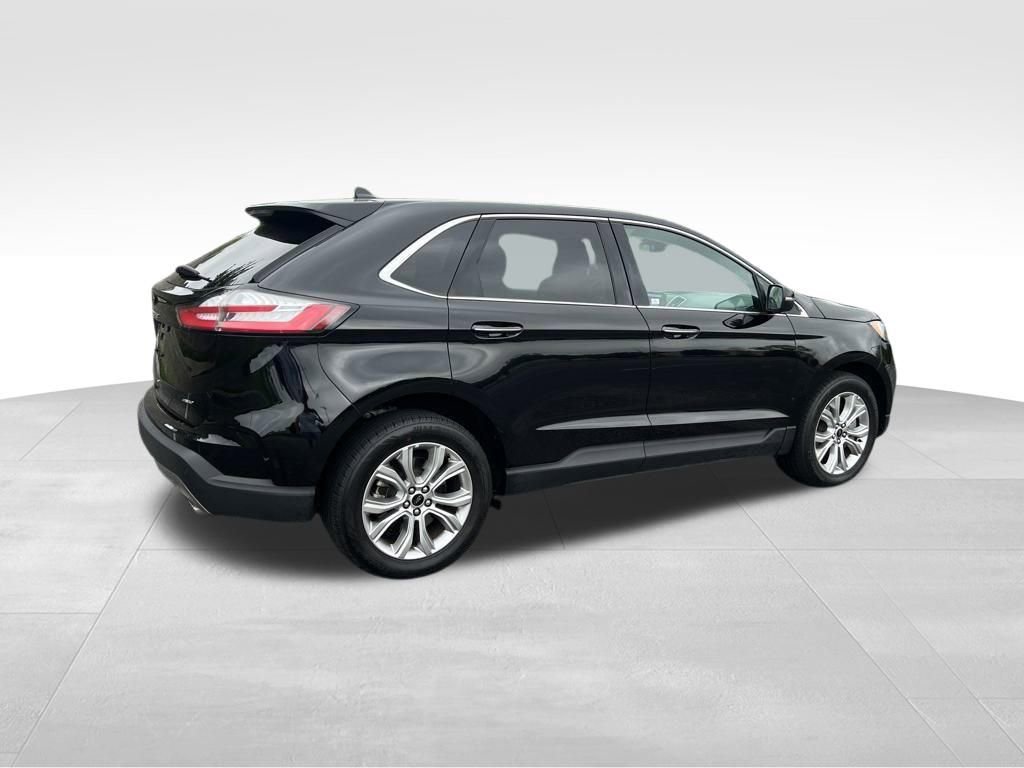 Used 2024 Ford Edge Titanium image 6