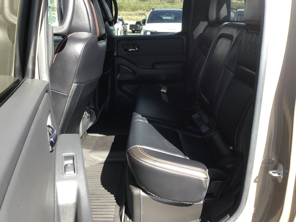Used 2024 Nissan Frontier PRO-4X w/ Pro Premium Package image 13