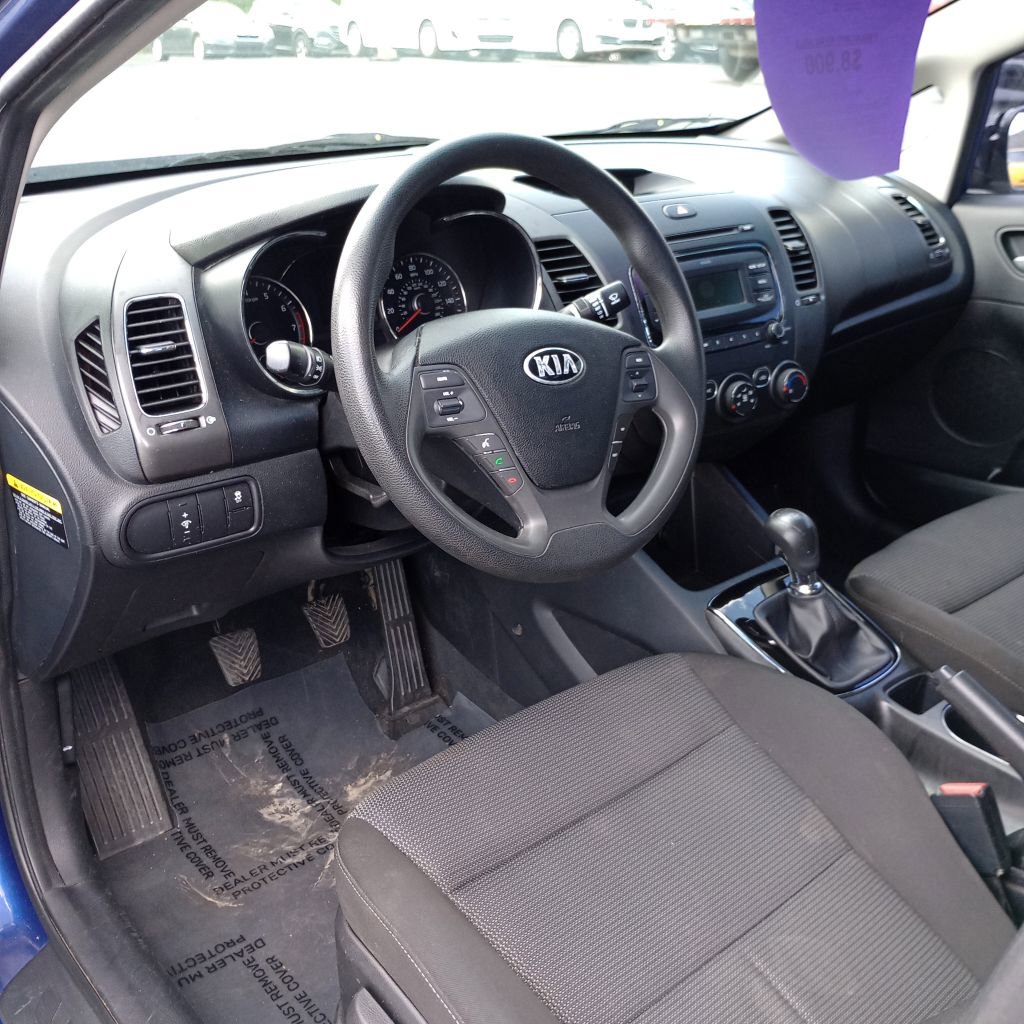Used 2017 Kia Forte LX FWD image 9