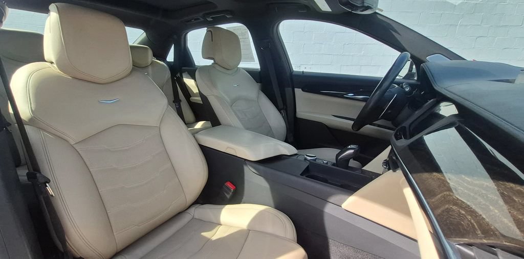 Used 2020 Cadillac CT6 Premium Luxury AWD/4WD image 4