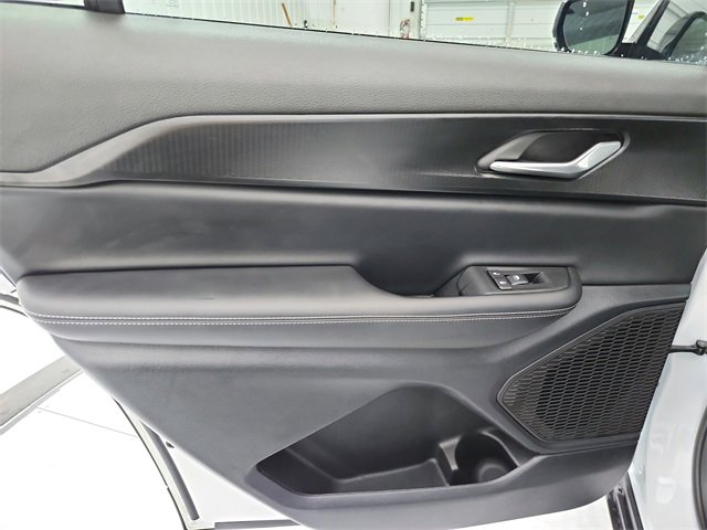 Used 2025 Jeep Grand Cherokee L Altitude image 40