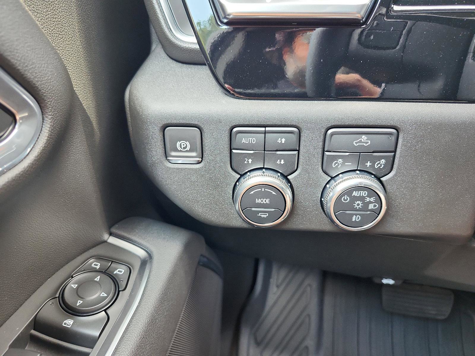 New 2026 GMC Sierra 1500 Elevation image 19