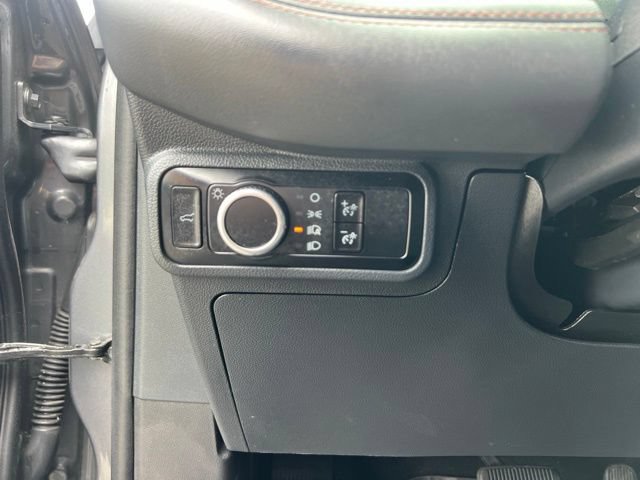 Used 2025 Ford Explorer Active AWD/4WD image 25