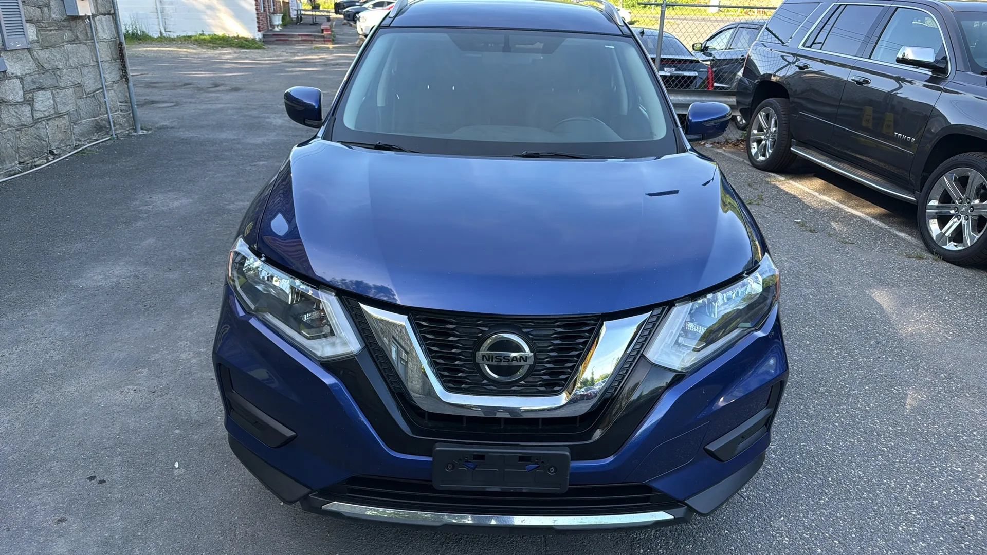 Used 2018 Nissan Rogue SV AWD/4WD image 4