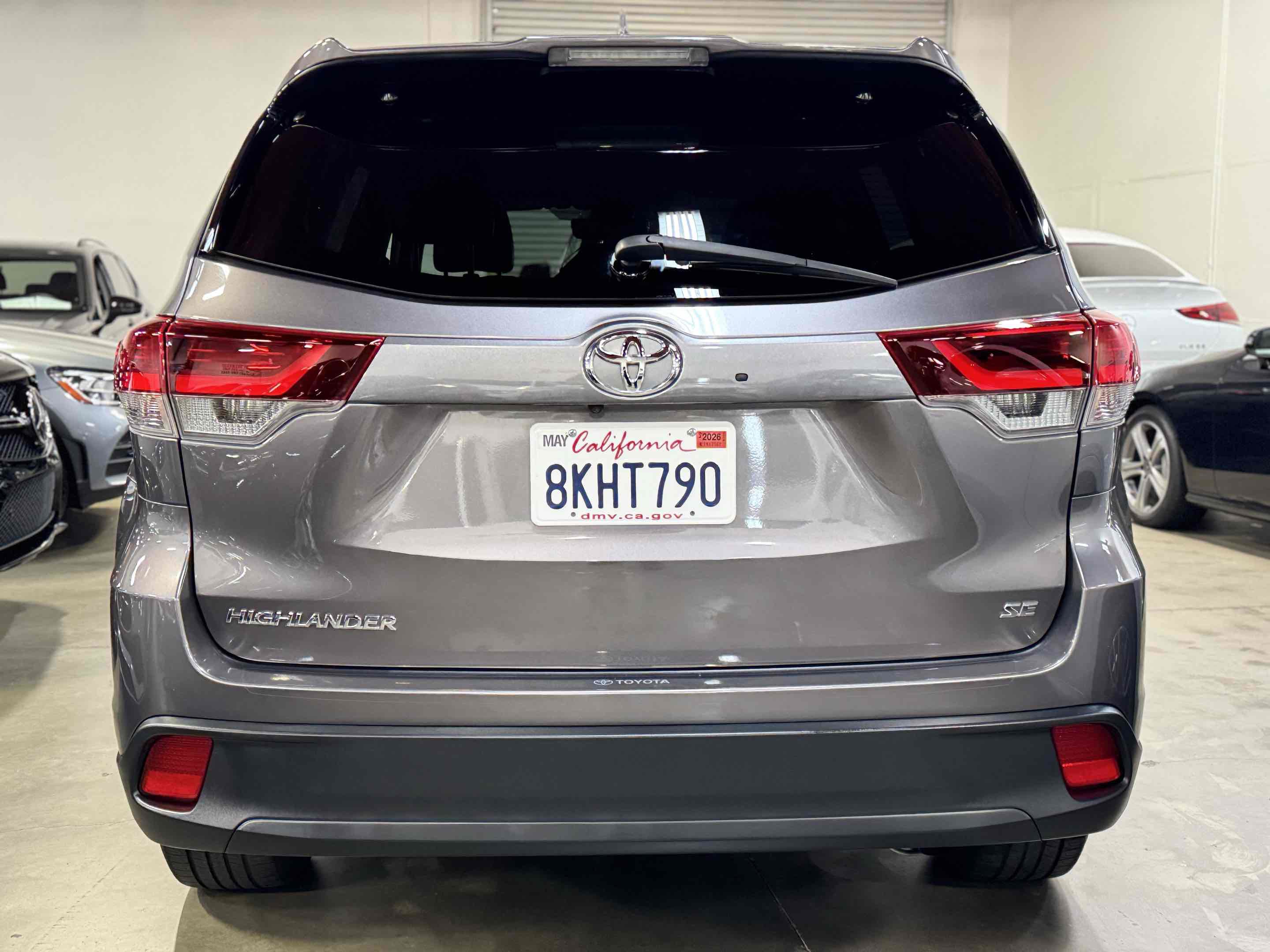 Used 2019 Toyota Highlander XLE image 29