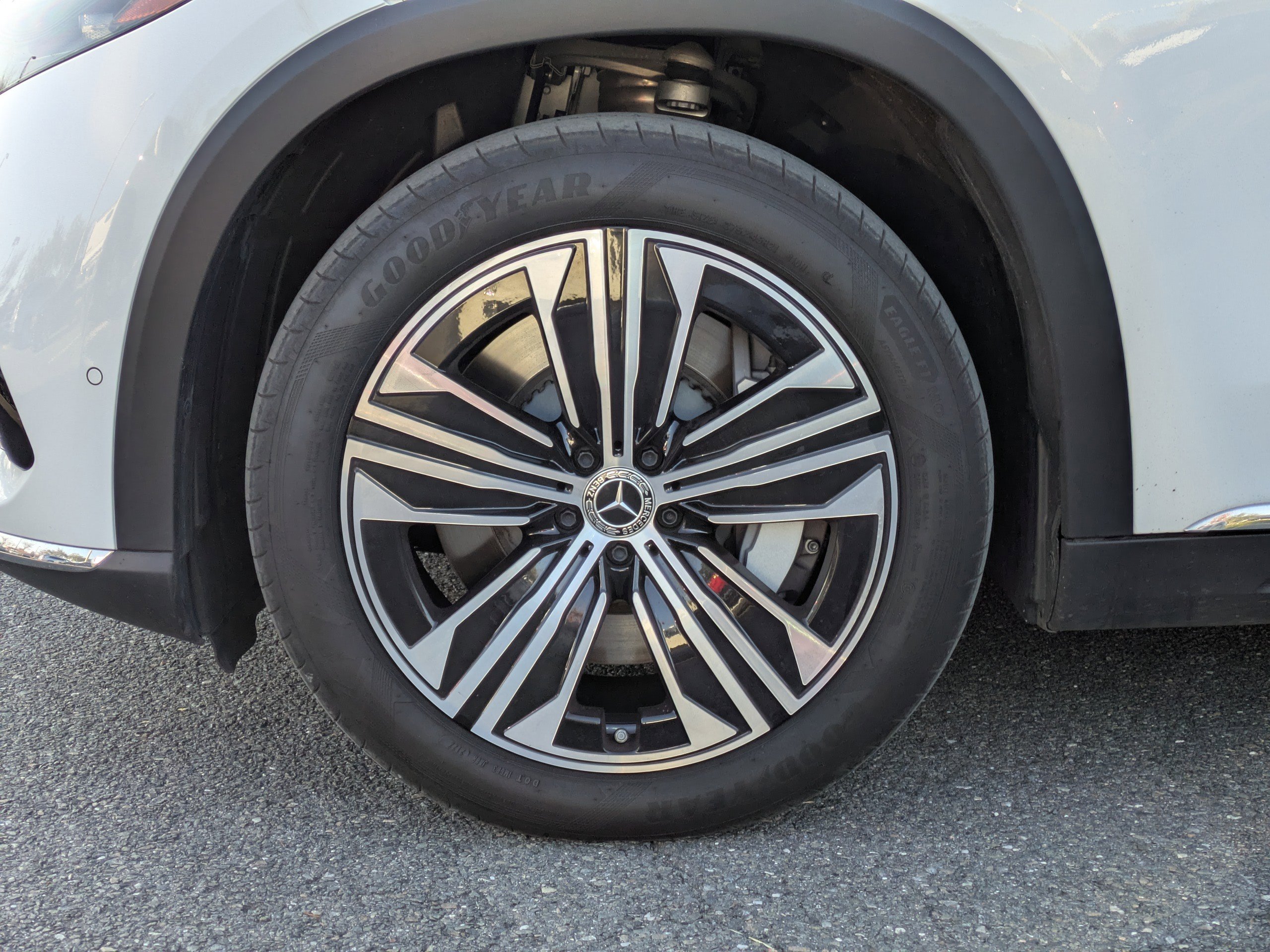 Certified 2023 Mercedes-Benz EQS 450+ SUV image 3