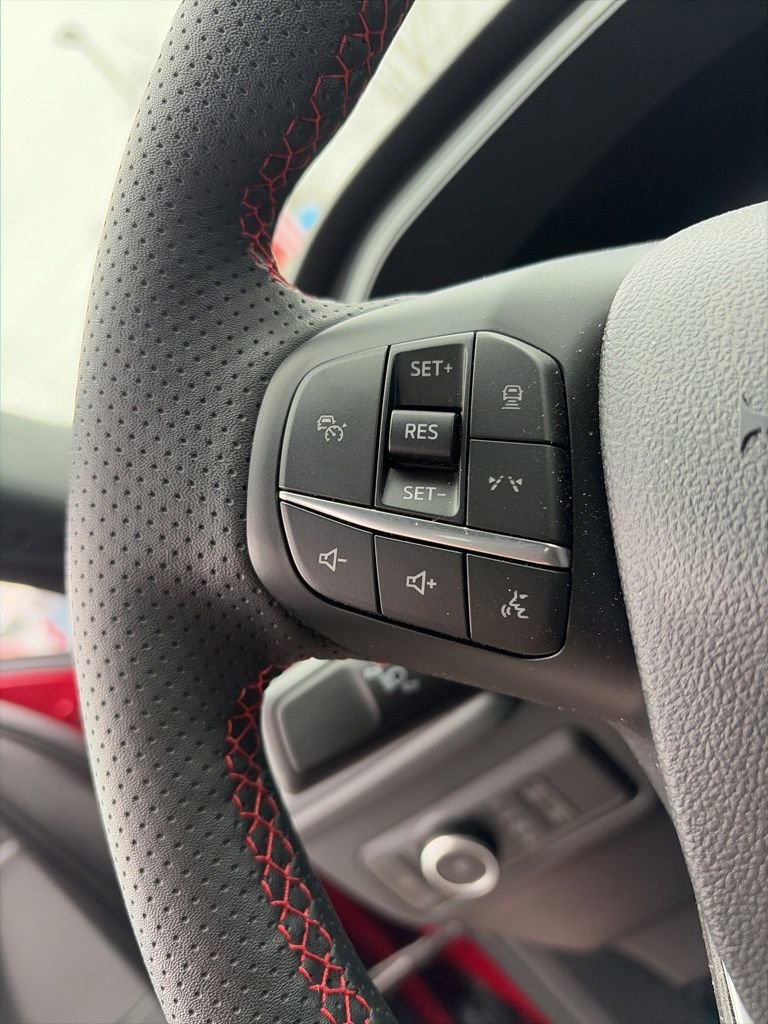 Used 2025 Ford Escape ST-Line Elite image 18