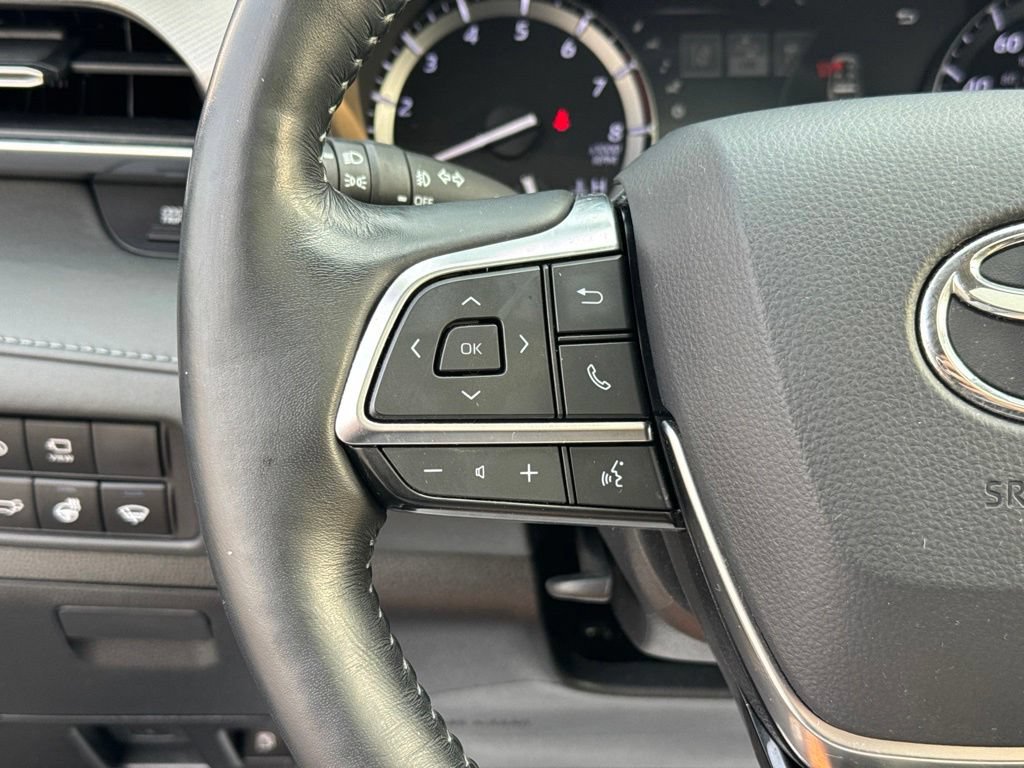 Used 2021 Toyota Highlander Platinum AWD/4WD image 14