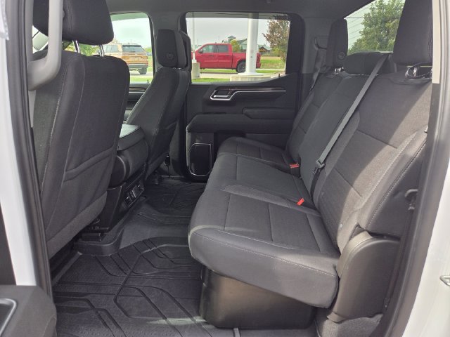 Used 2026 Chevrolet Silverado 1500 LT AWD/4WD image 17