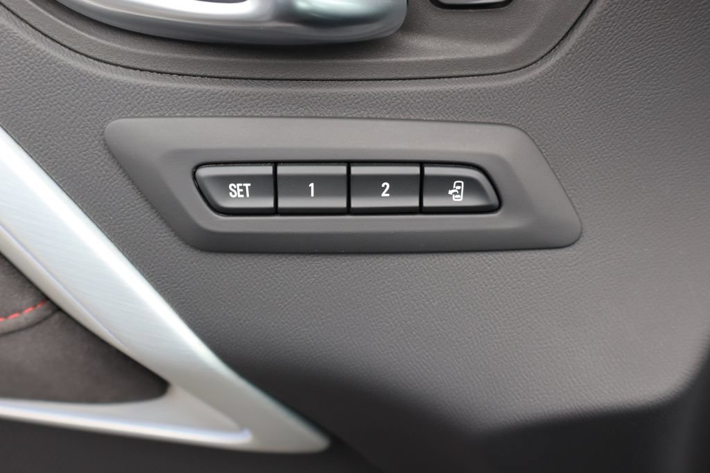 Used 2022 Chevrolet Camaro ZL1 RWD image 24