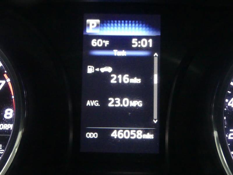 Used 2020 Toyota Camry SE image 30