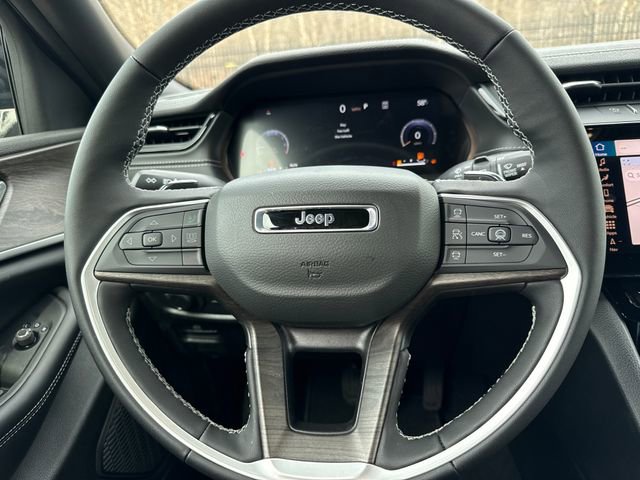 New 2026 Jeep Grand Cherokee Altitude image 23