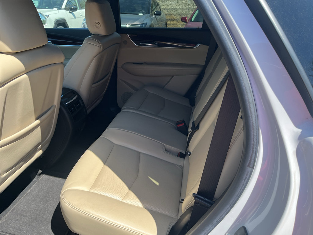 Used 2018 Cadillac XT5 Premium Luxury image 4