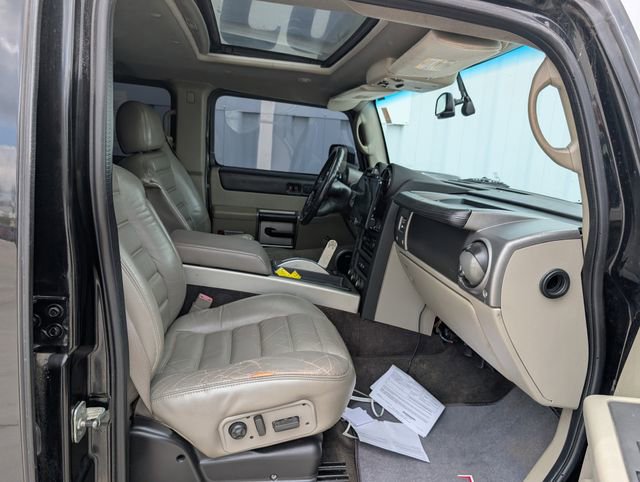 Used 2004 HUMMER H2 w/ Preferred Equipment Group AWD/4WD image 21