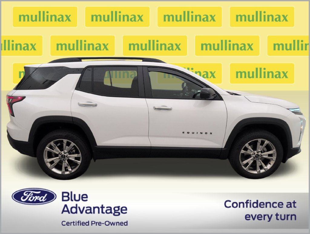 Used 2027 Chevrolet Equinox LT w/ Convenience Package II FWD image 2