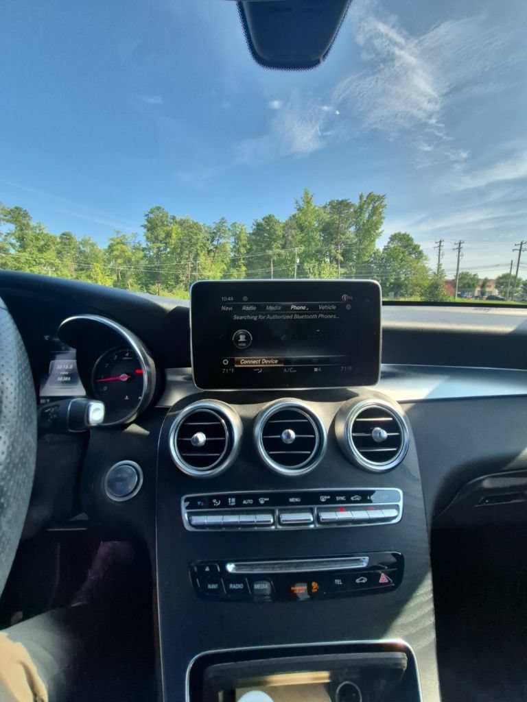Used 2018 Mercedes-Benz GLC 300 4MATIC image 8
