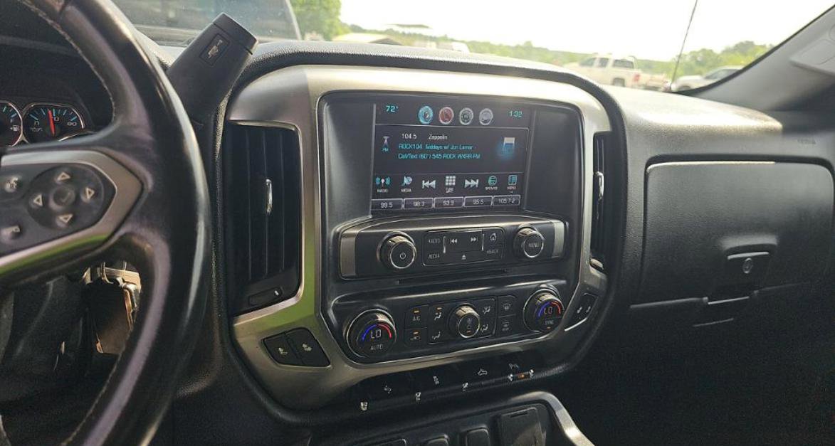 Used 2017 Chevrolet Silverado 1500 LT w/ All Star Edition AWD/4WD image 11