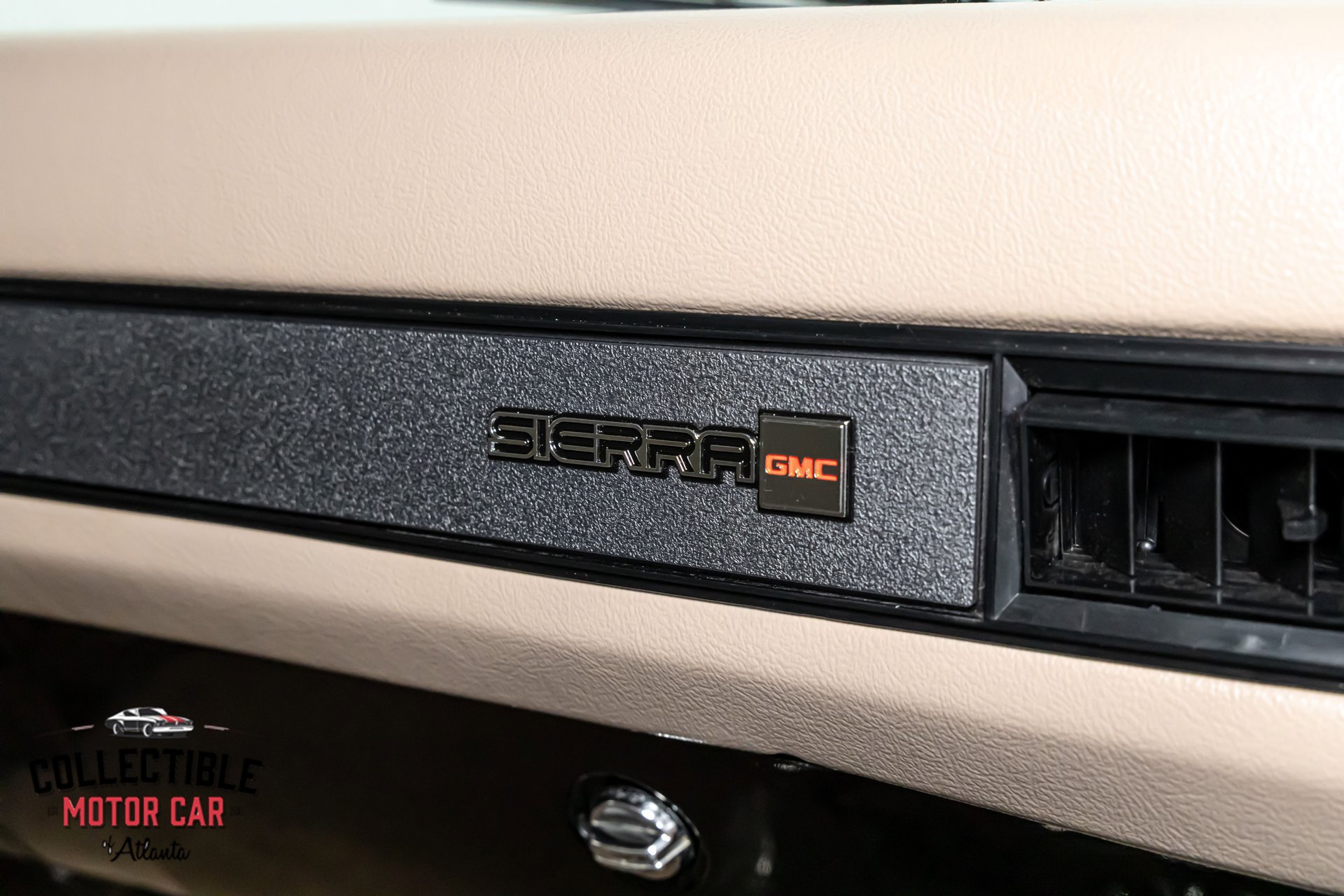 Used 1986 GMC Sierra 1500 2WD Regular Cab image 96